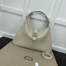 Gucci Hobo Bags